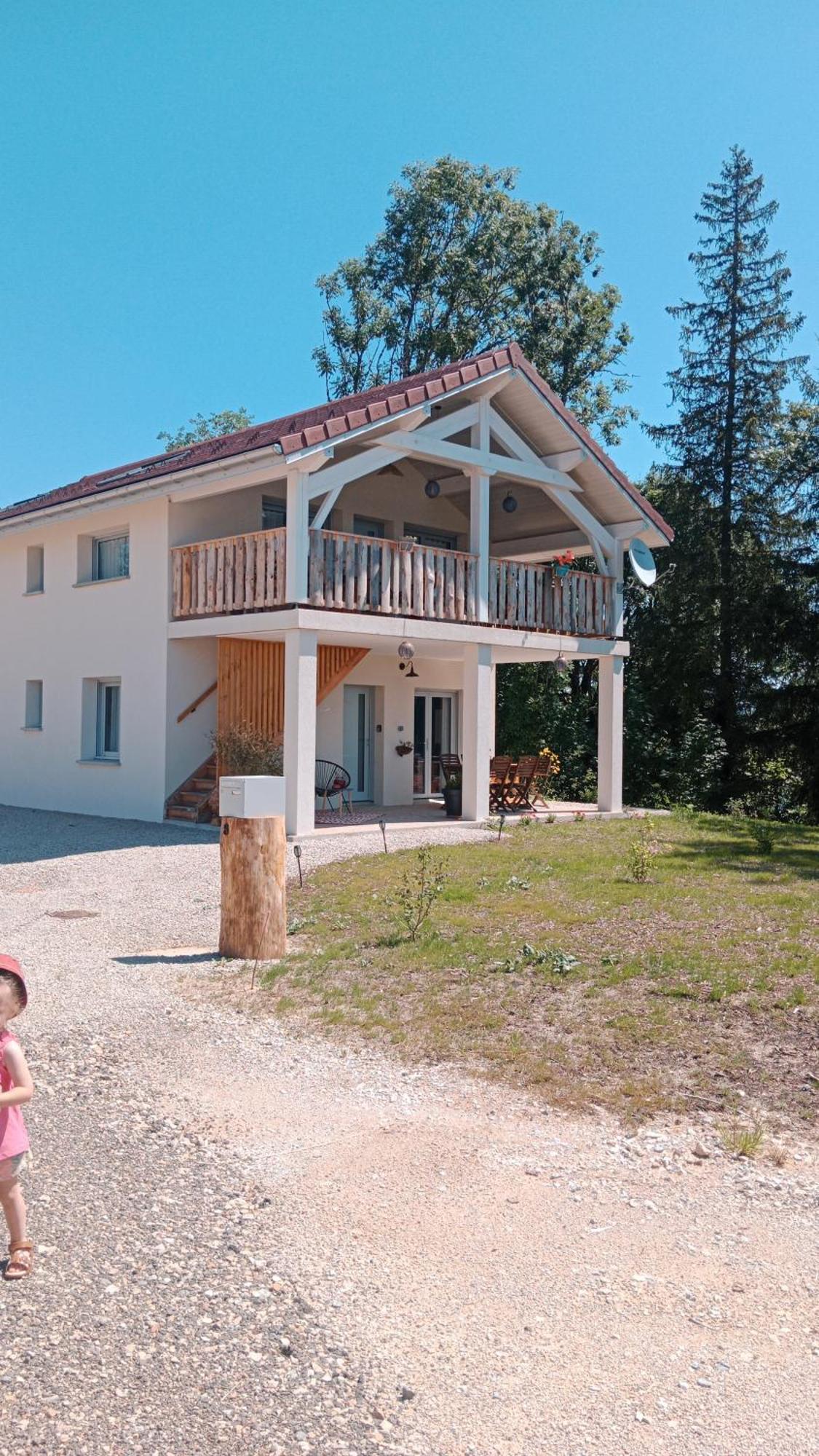Gite Des Roches La Chaux-du-Dombief Esterno foto